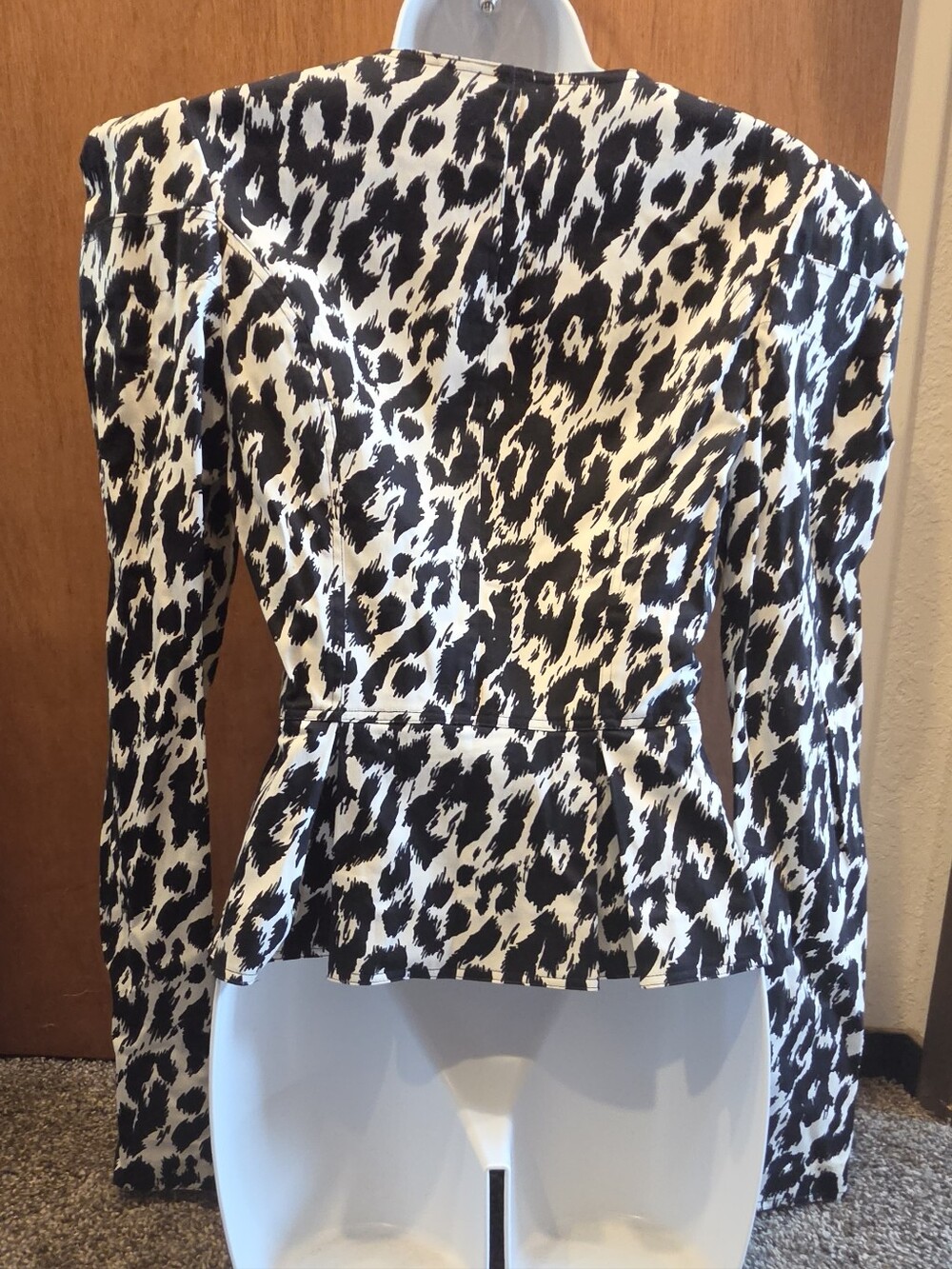 Betsey Johnson Black&white Leopard Print Structured Stretch Blazer Sz2 - Picture 9 of 12